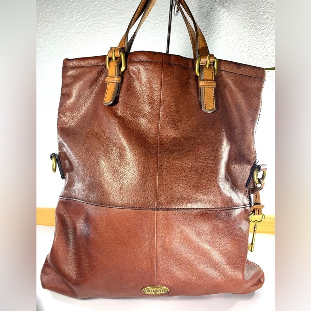 Fossil Explorer Large Brown Leather Fold Over Messenger Tote Crossbody Bag Purse